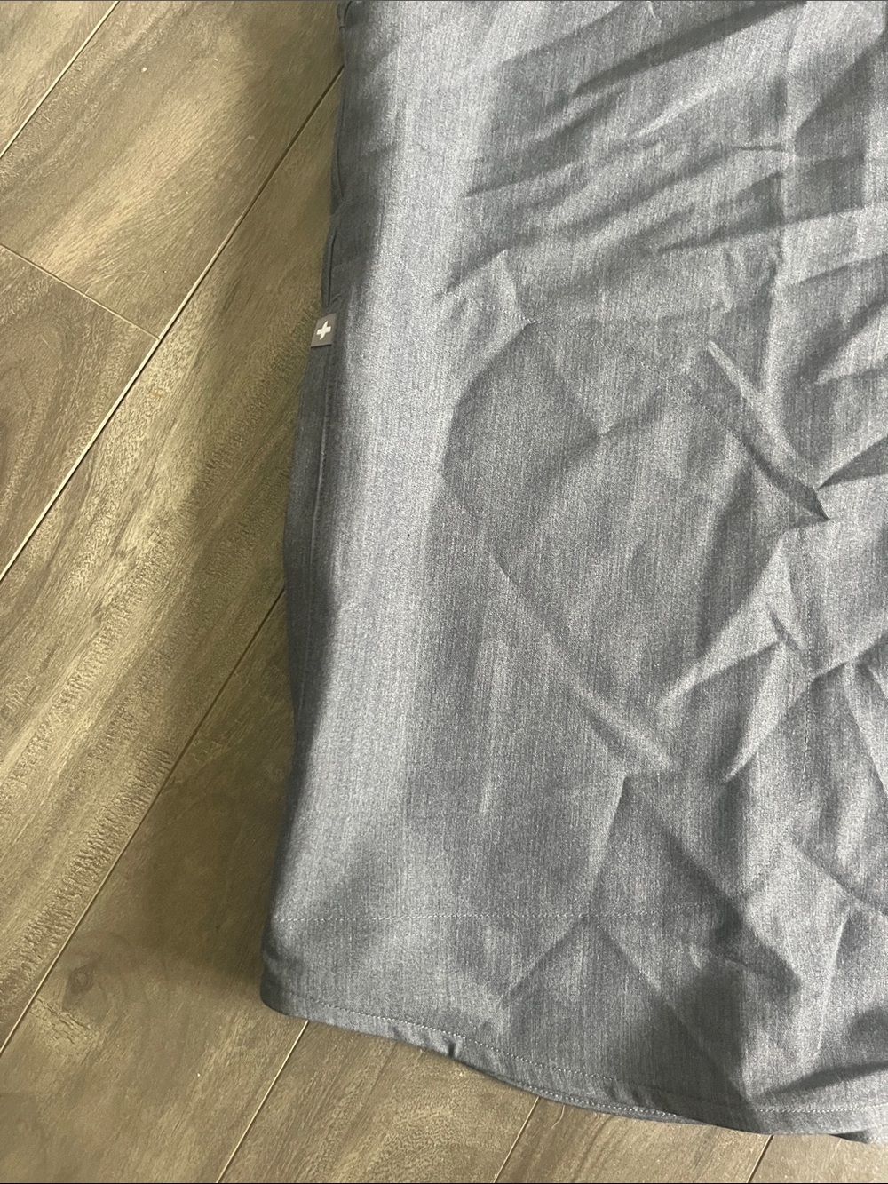 FIGS Oversize Rafaela Scrub Top NWT - Picture 4 of 9